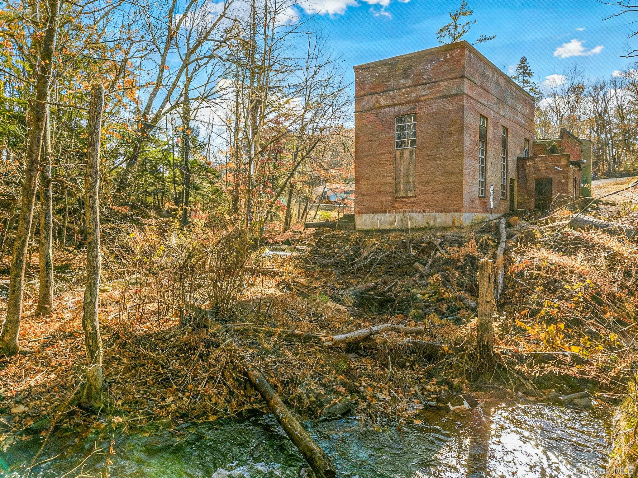 #6 photo, 37 E Market Street, Hyde Park , NY 12538