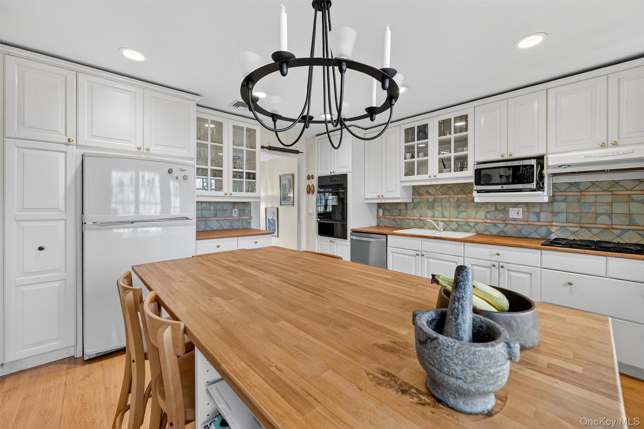 #19 photo, 38 E Mayer Drive, Suffern , NY 10901