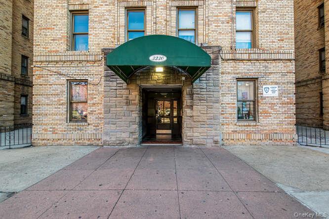 #4 photo, 3230 Cruger Avenue, برونكس Bronx , NY 10467