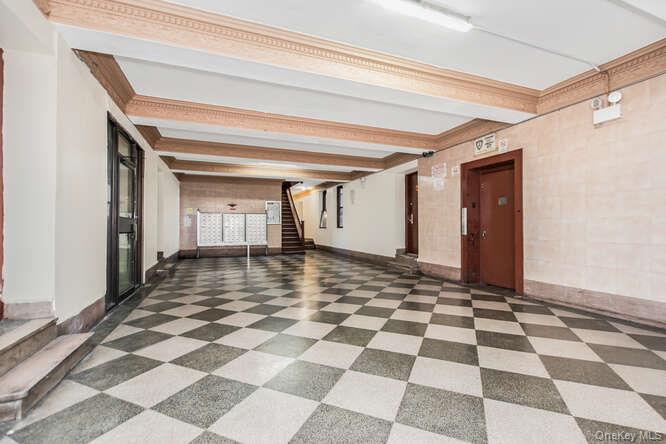 #5 photo, 3230 Cruger Avenue, برونكس Bronx , NY 10467