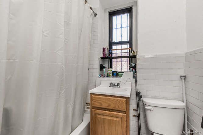 #9 photo, 3230 Cruger Avenue, برونكس Bronx , NY 10467