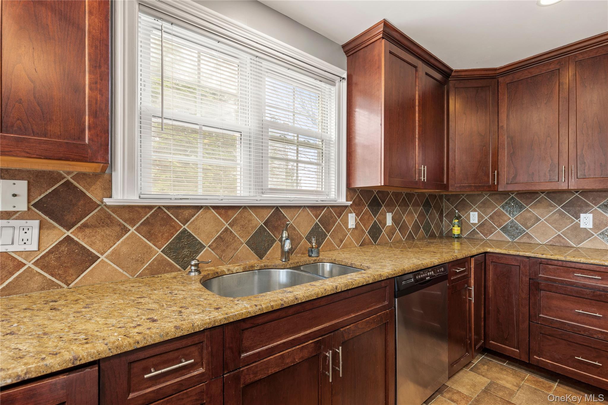 #13 photo, 29 Avondale Road, Harrison , NY 10528