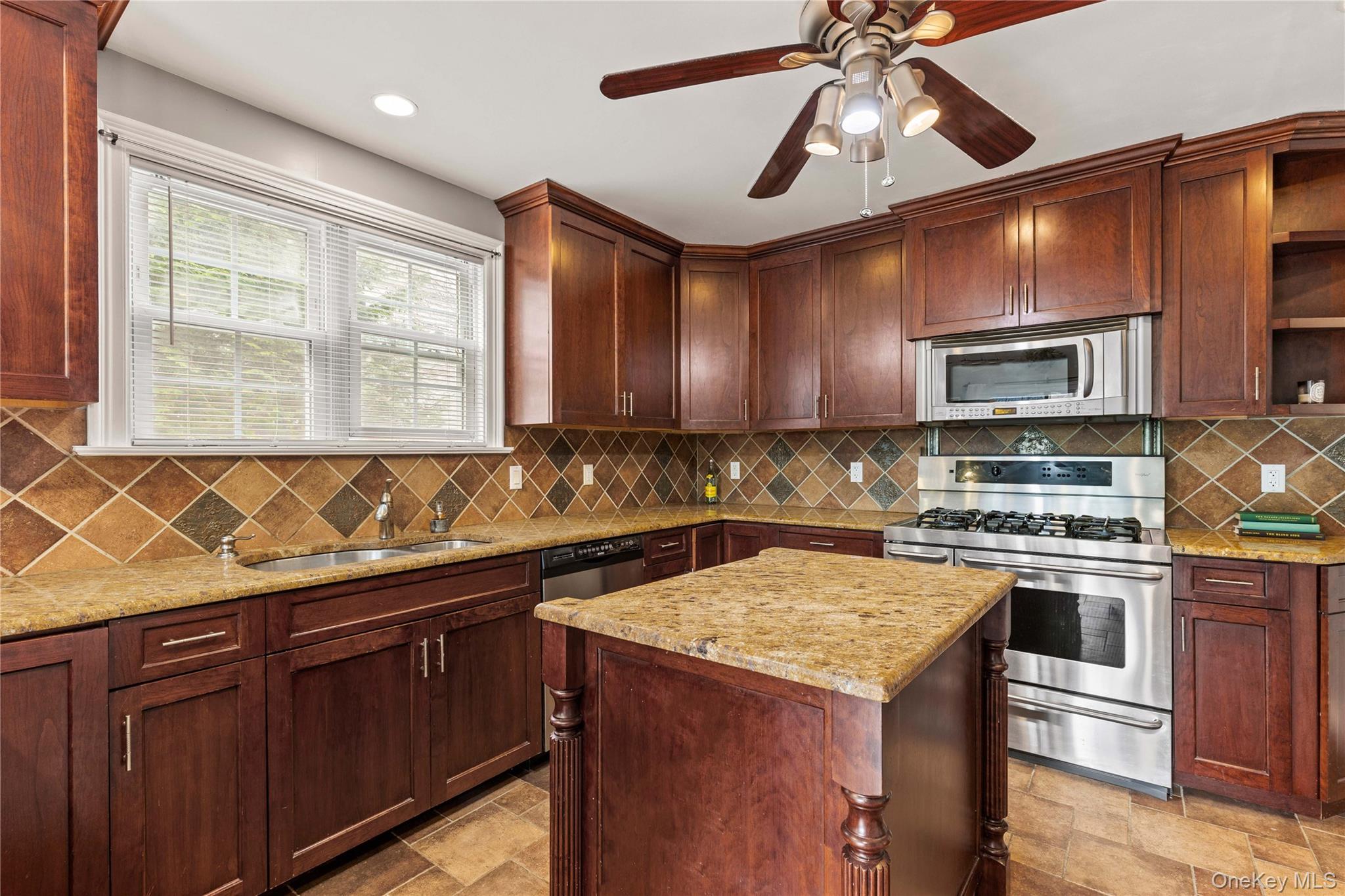 #14 photo, 29 Avondale Road, Harrison , NY 10528