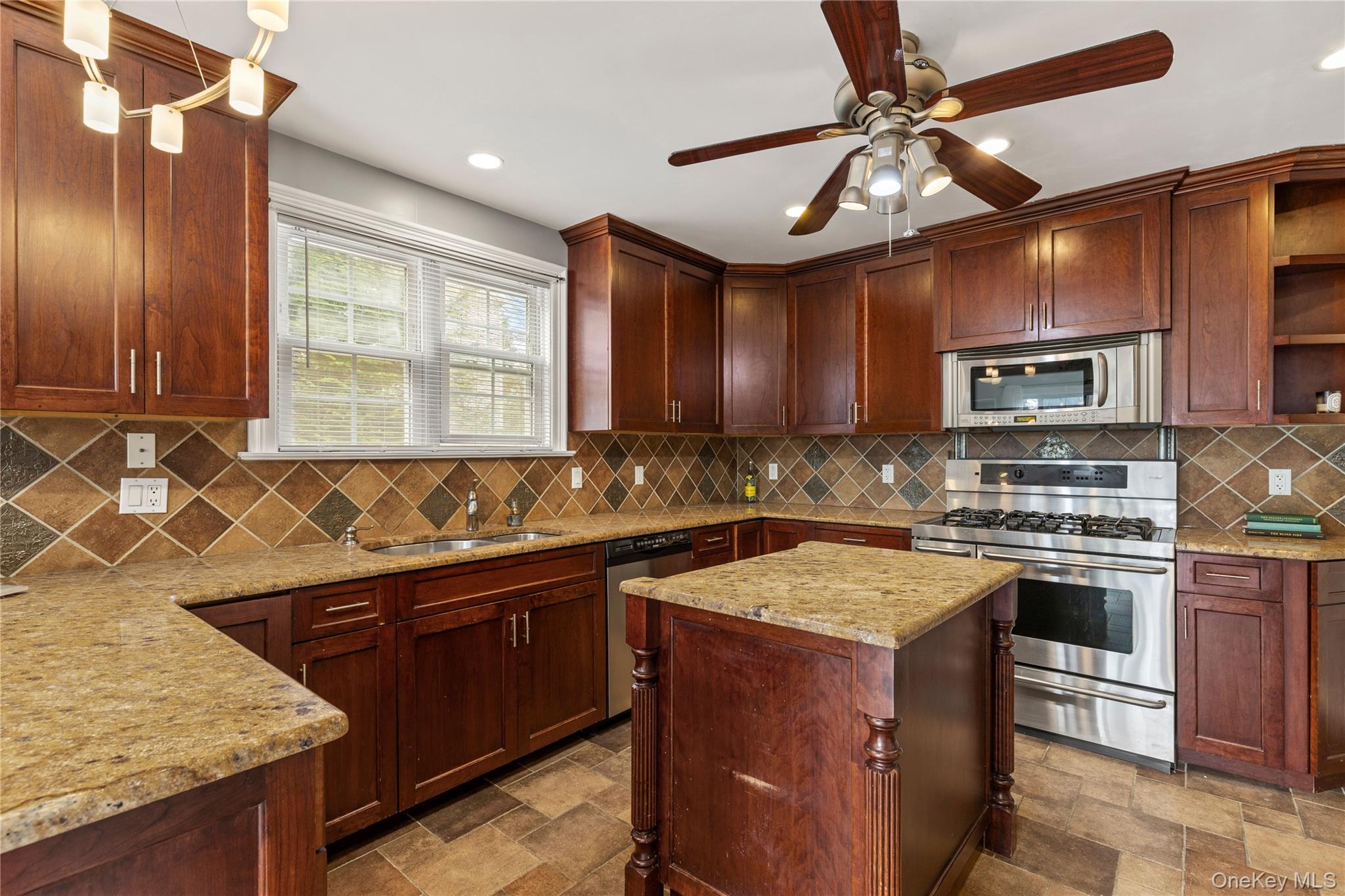 #9 photo, 29 Avondale Road, Harrison , NY 10528