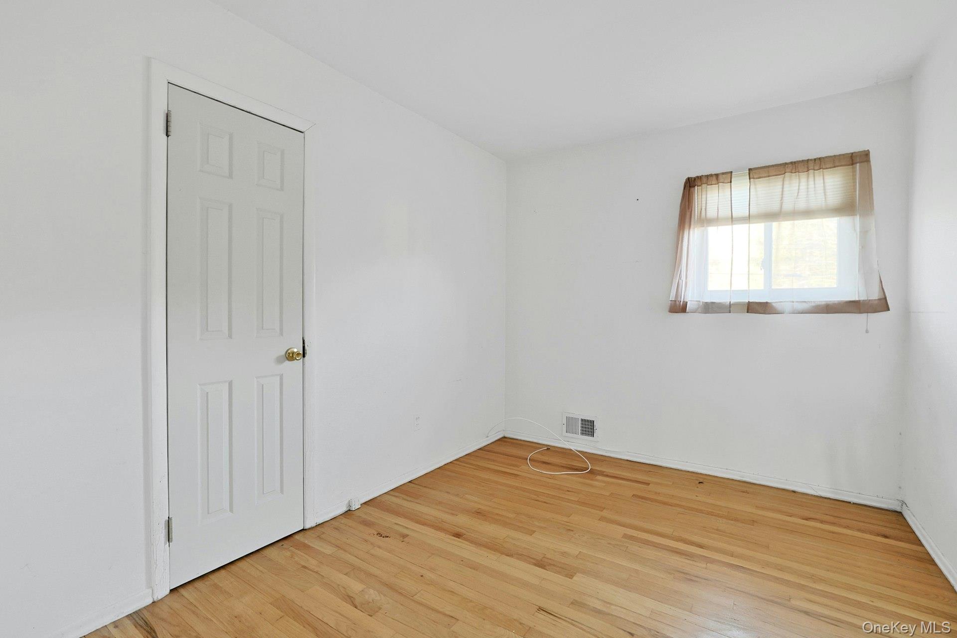 #16 photo, 15 Kenwood Lane, New City , NY 10956