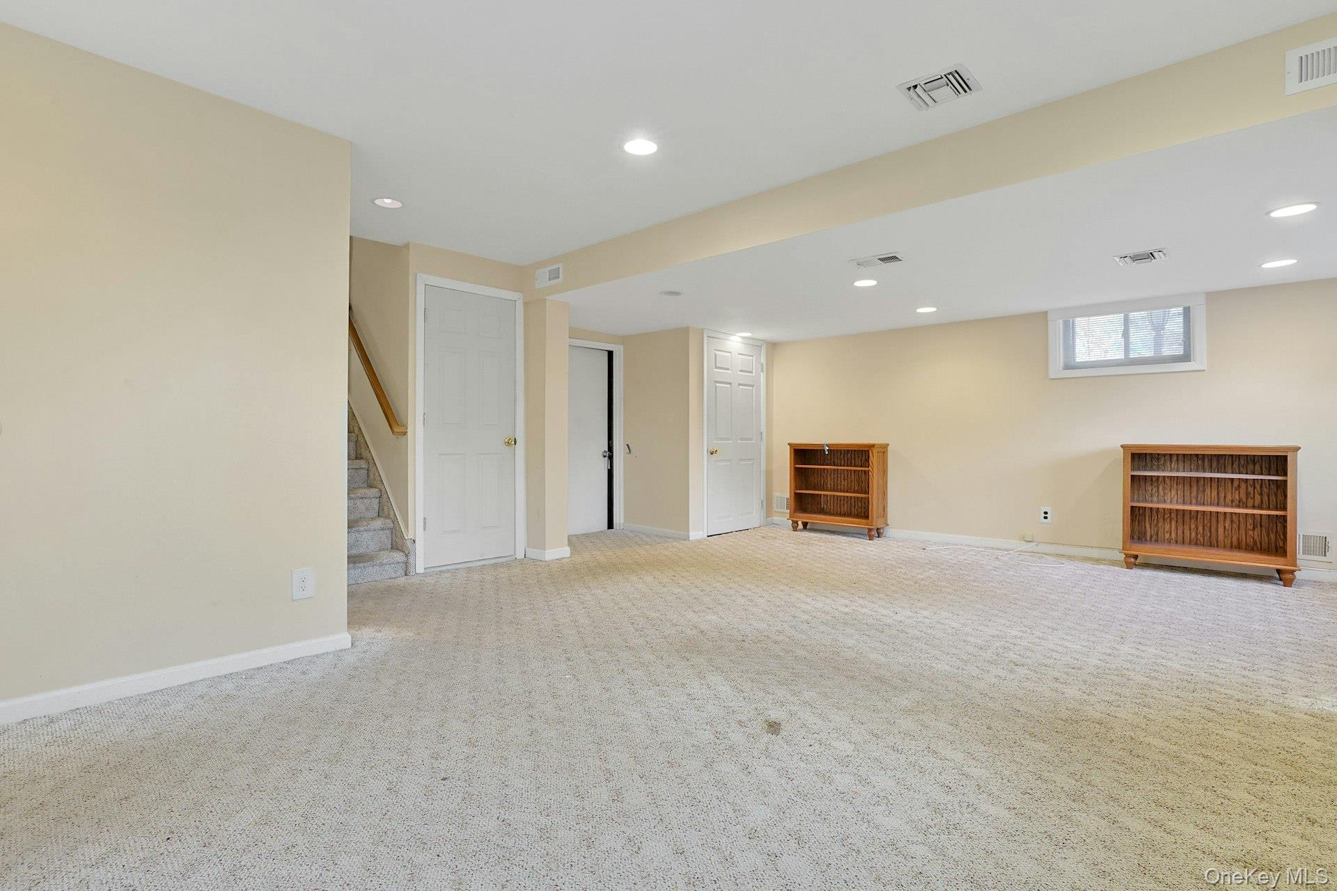 #19 photo, 15 Kenwood Lane, New City , NY 10956