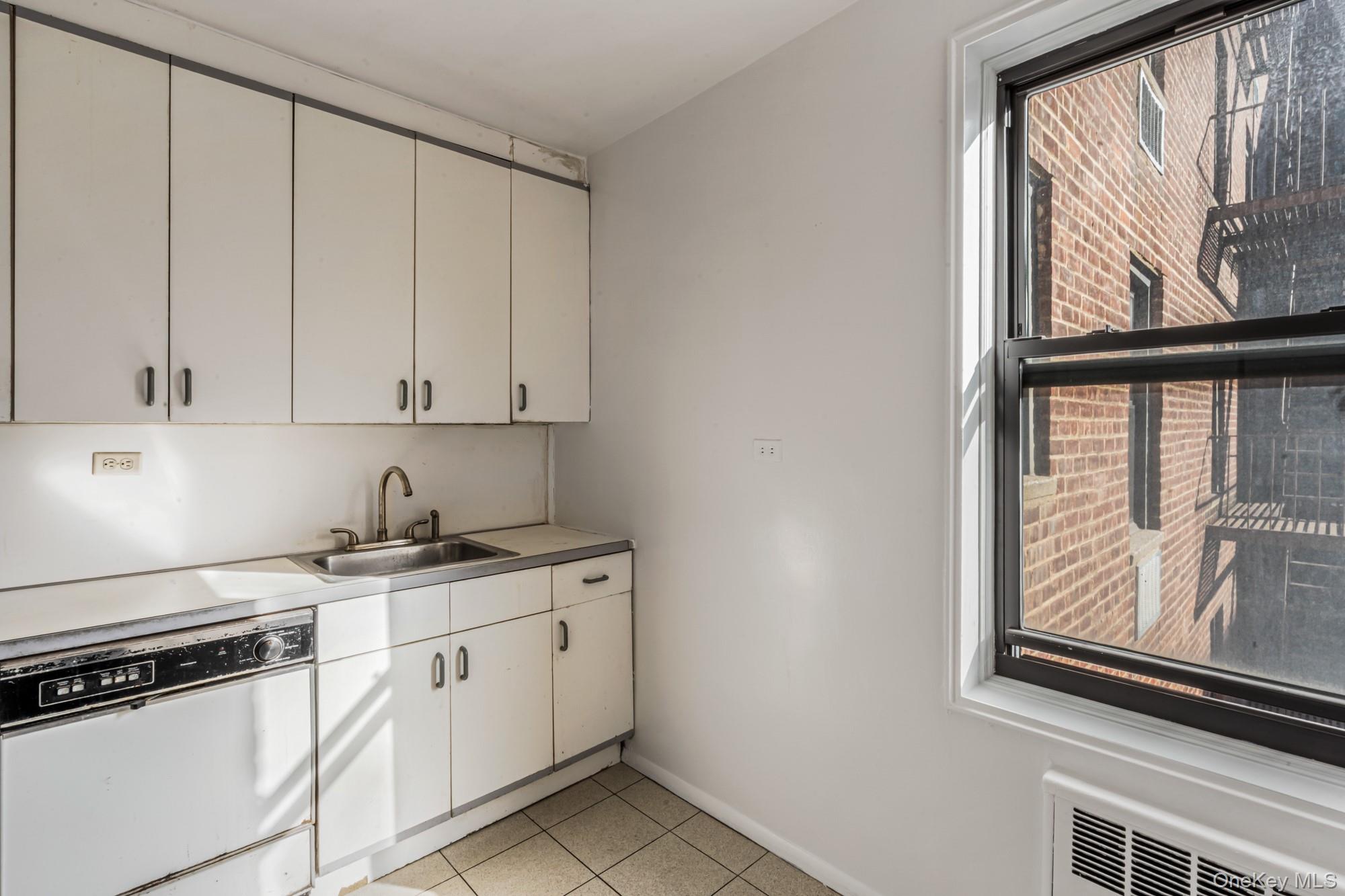 #10 photo, 102-30 Queens Boulevard, Forest Hills , NY 11375