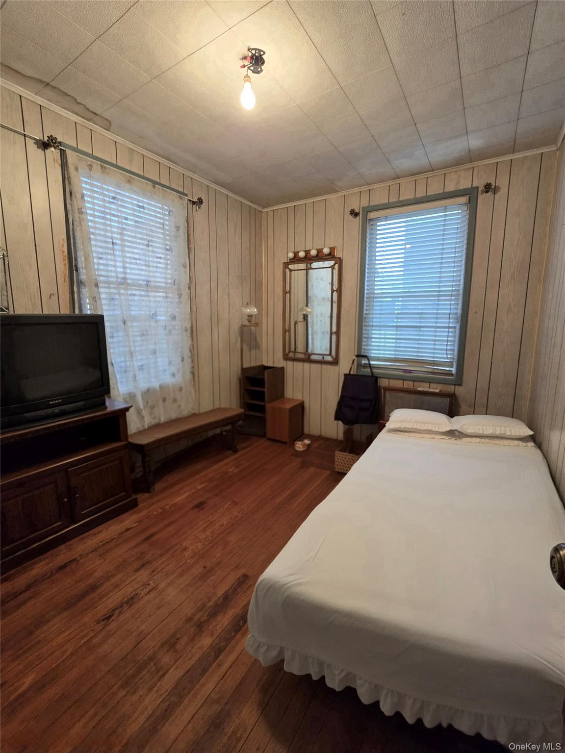 #8 photo, 10330 102nd Street, Ozone Park , NY 11417