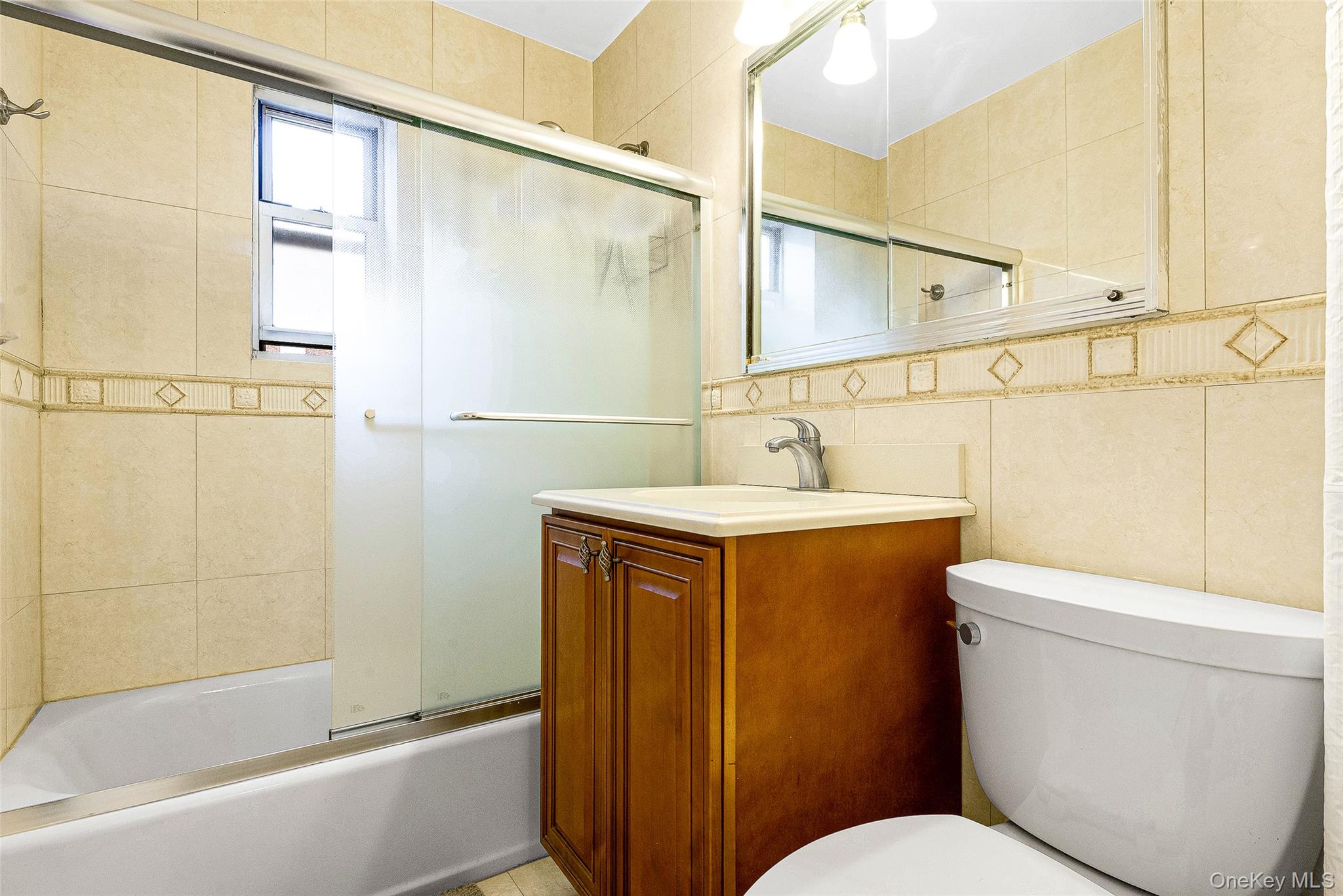 #16 photo, 73-44 Austin Street, Forest Hills , NY 11375