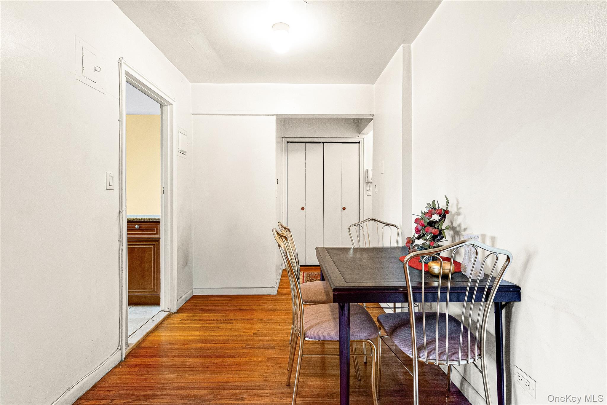 #5 photo, 73-44 Austin Street, Forest Hills , NY 11375