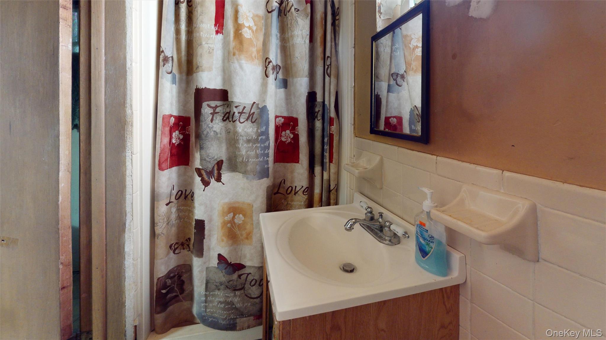 #18 photo, 3227 Fenton Avenue, Bronx , NY 10469