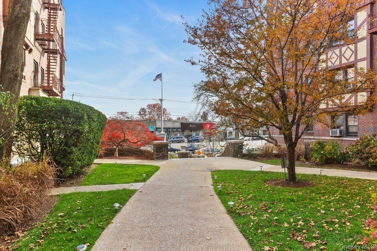 #13 photo, 604 Tompkins, Mamaroneck , NY 10543