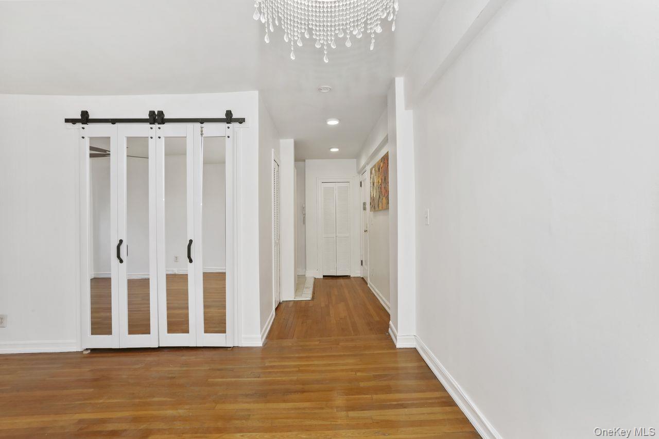 #9 photo, 604 Tompkins, Mamaroneck , NY 10543