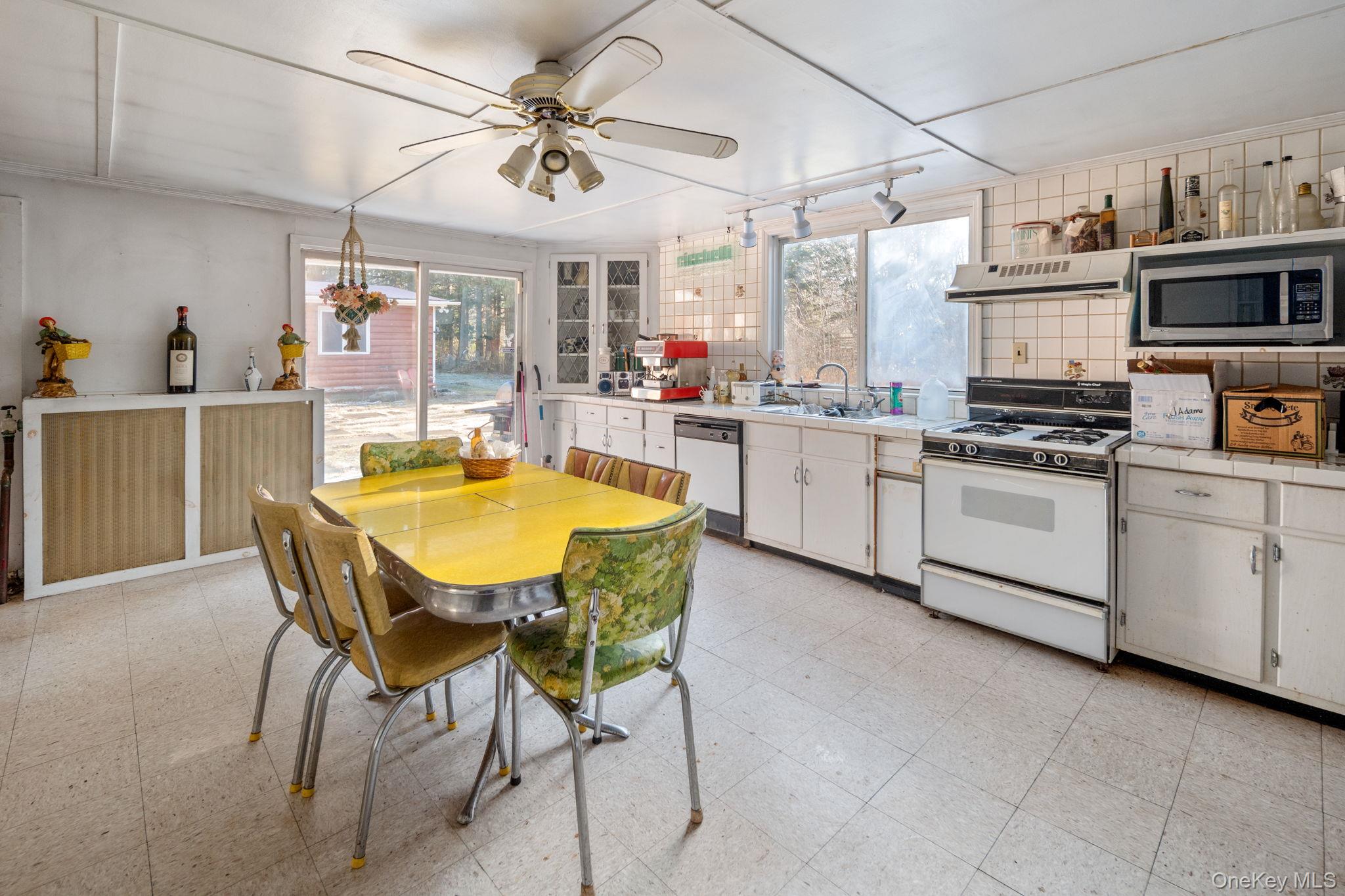 #6 photo, 403 Blueberry Hill Road, Call Listing Agent , NY 12122