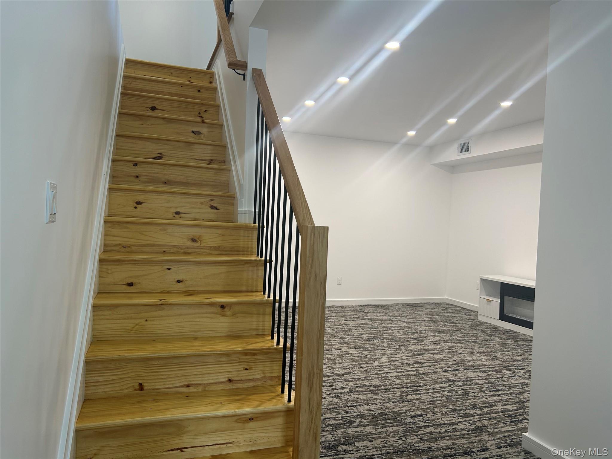 #16 photo, 266 Orange Turnpike, Sloatsburg , NY 10974