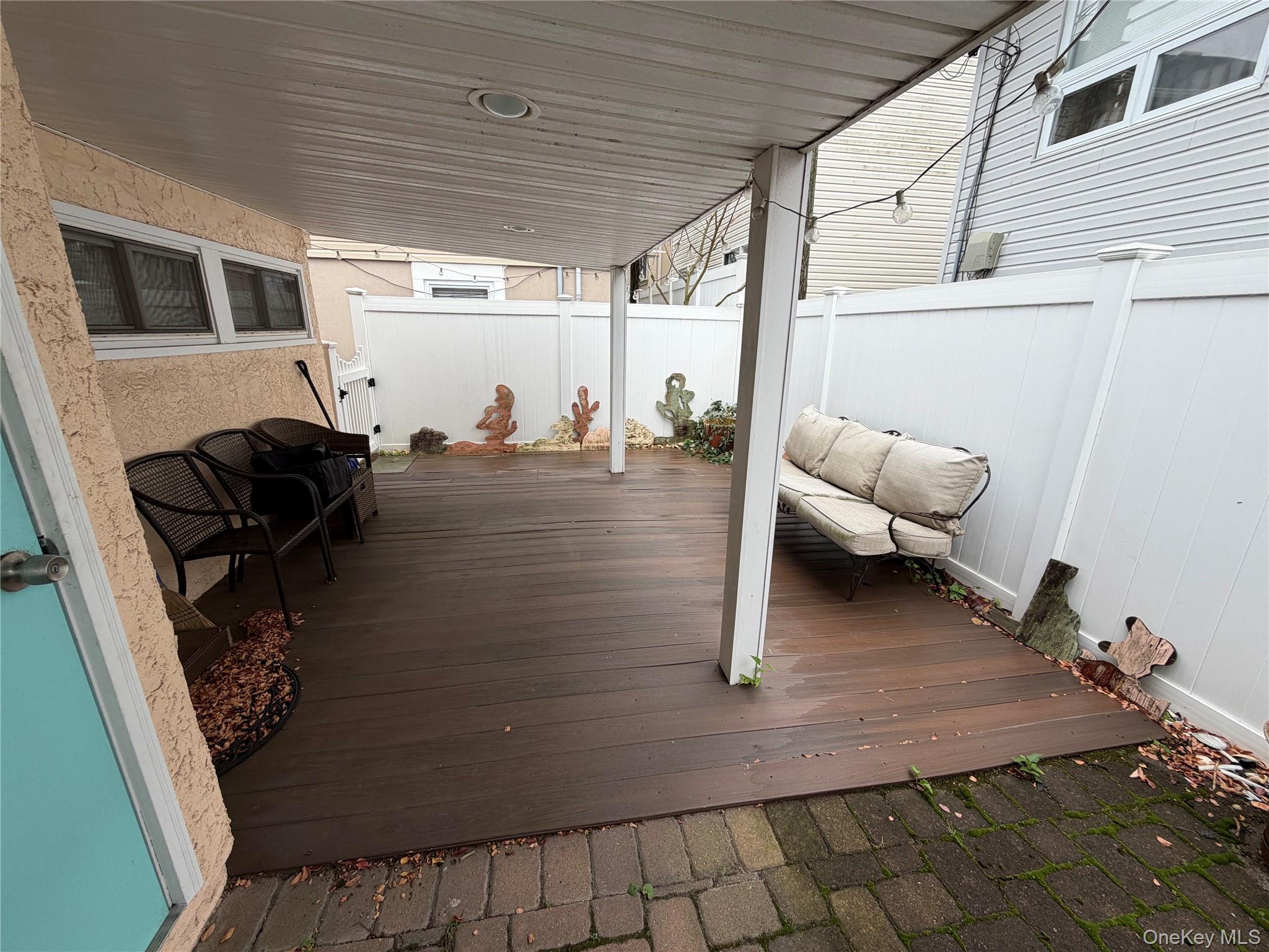 #4 photo, 101 Wisconsin Street, Long Beach , NY 11561