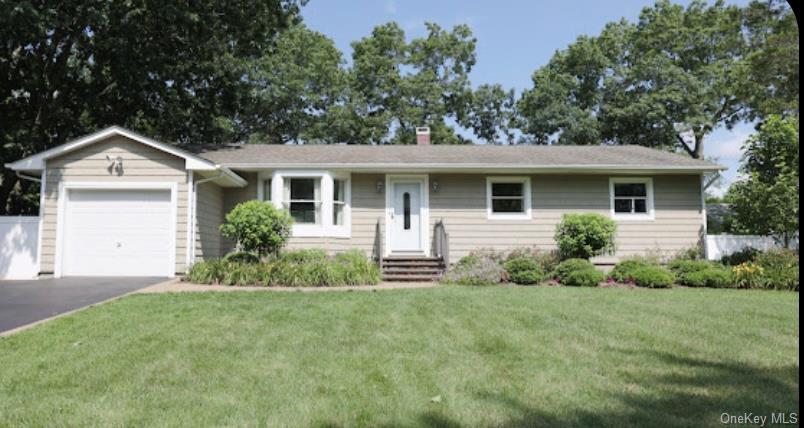 #1 photo, 407 Tree Road, سوفولك South Setauket , NY 11720