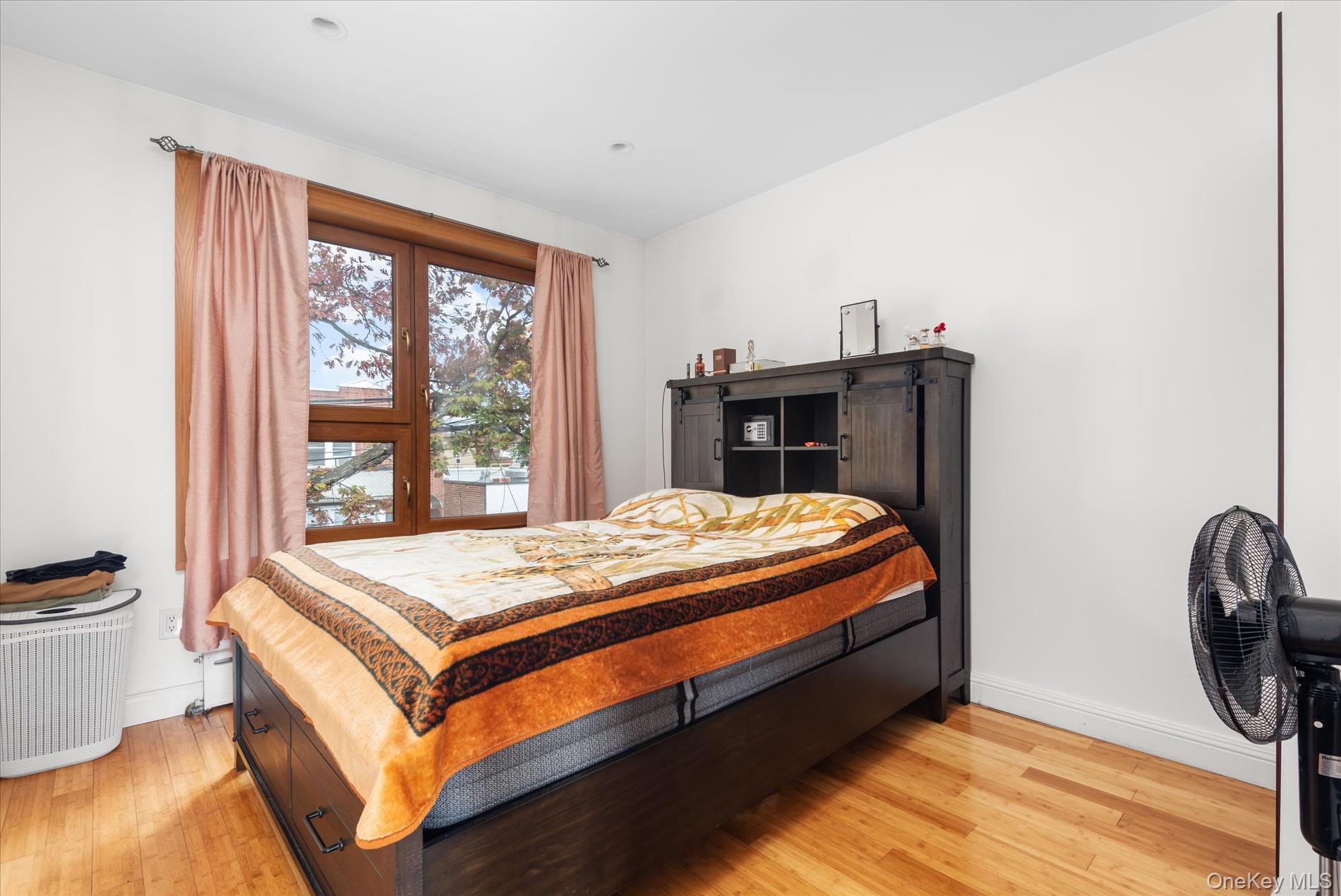 #4 photo, 61-06 60th Drive, Maspeth , NY 11378