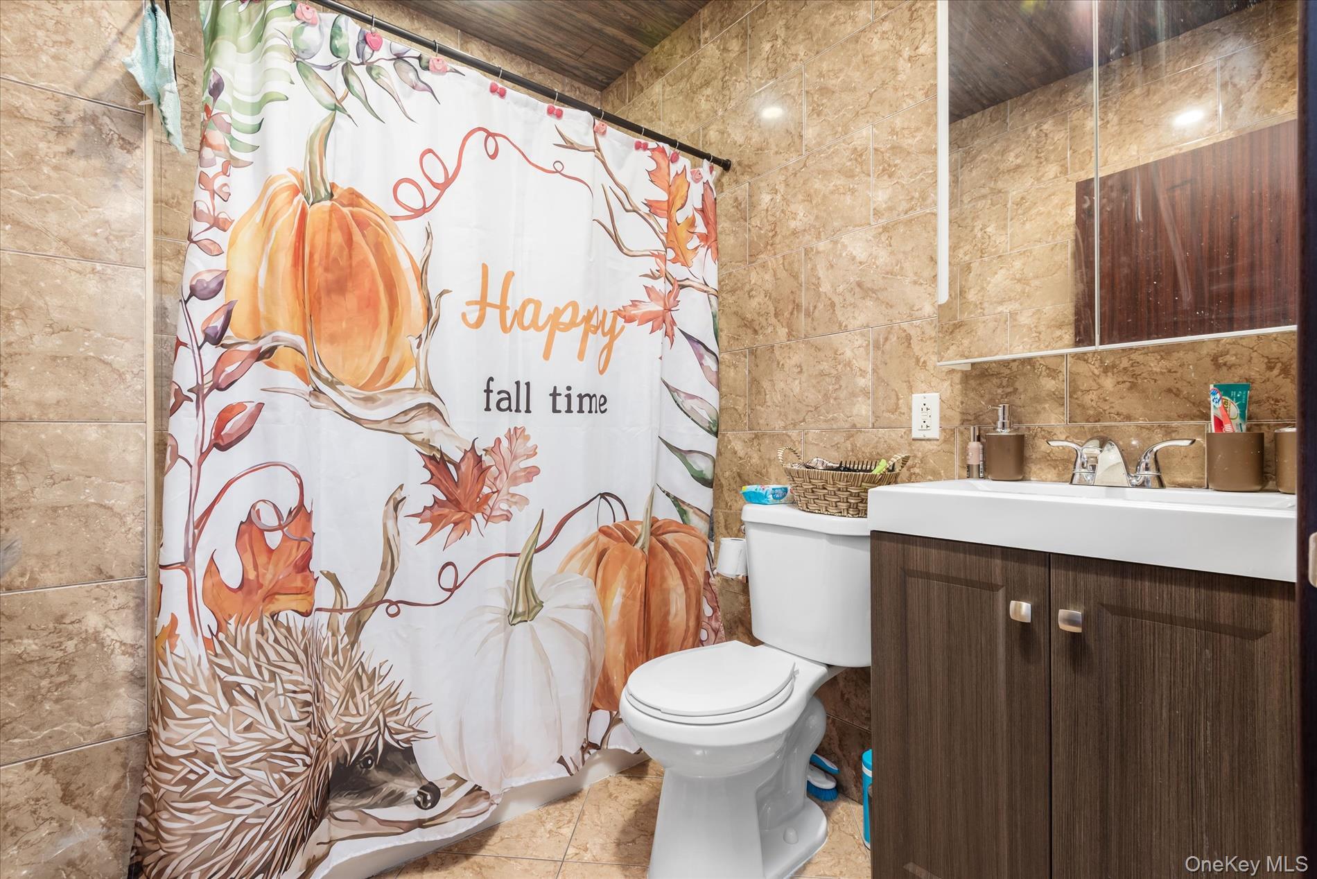 #6 photo, 61-06 60th Drive, Maspeth , NY 11378