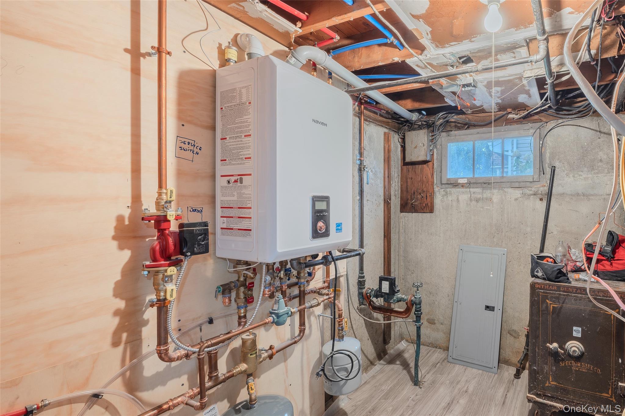 #16 photo, 2100 Beverly Way, Merrick , NY 11566