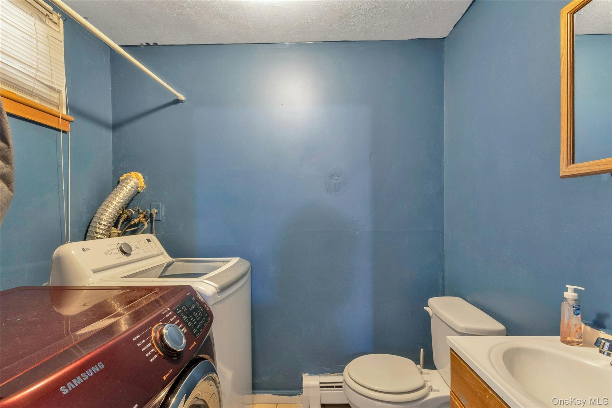 #14 photo, 11 High Court, Poughkeepsie , NY 12603