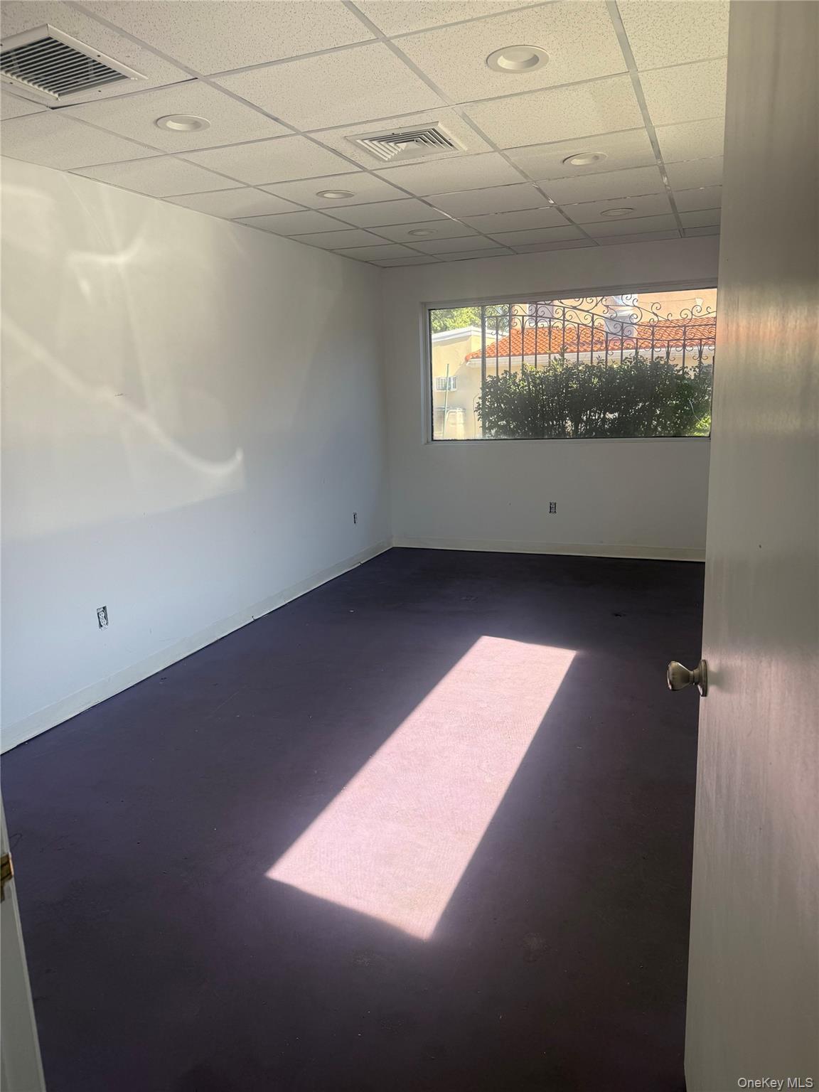 #5 photo, 1039 West Jericho Turnpike, Smithtown , NY 11787