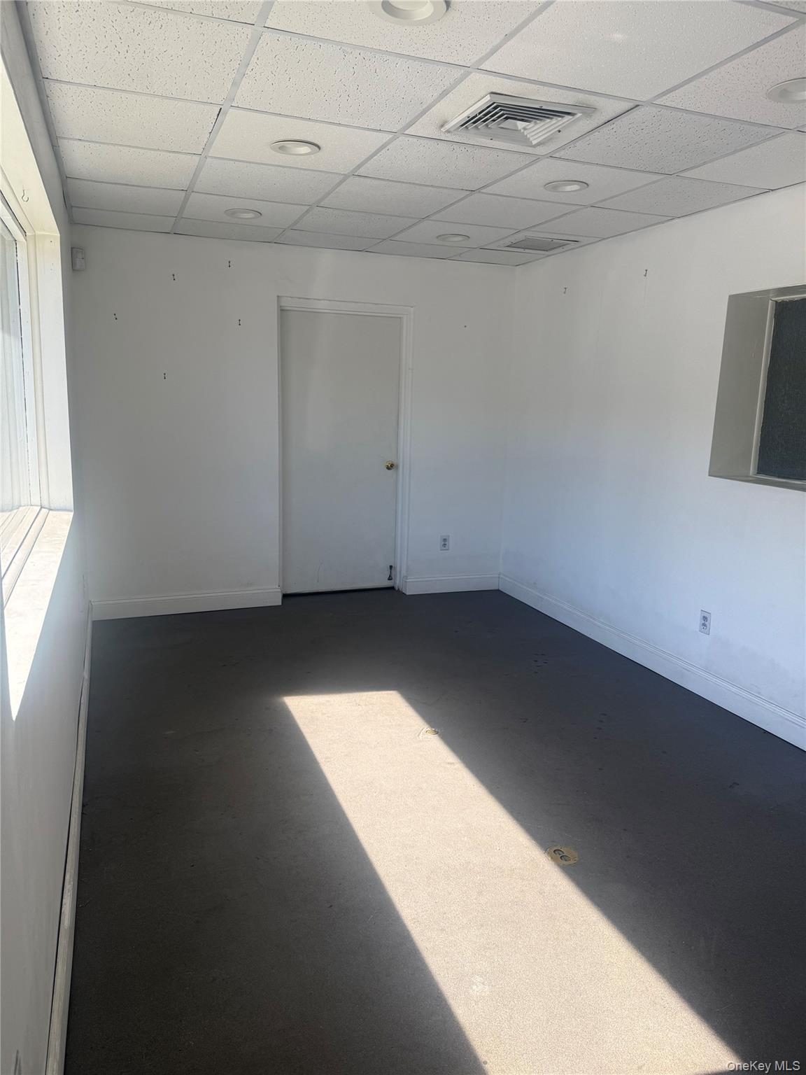 #7 photo, 1039 West Jericho Turnpike, Smithtown , NY 11787