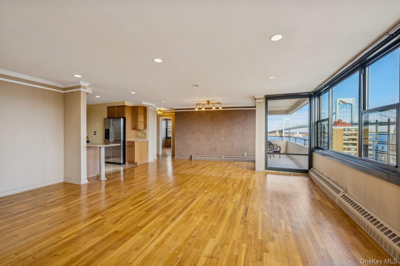 #3 photo, 166-26 Powells Cove Boulevard, Beechhurst , NY 11357