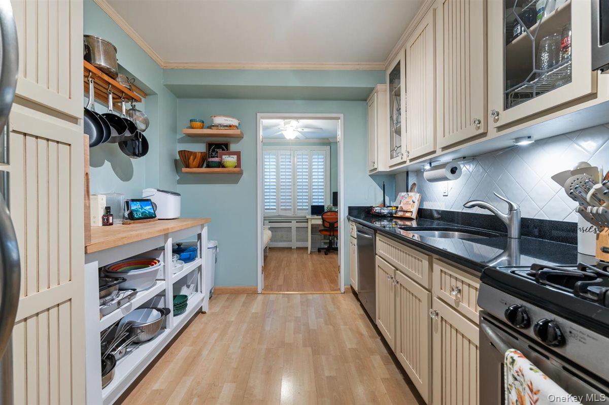 #15 photo, 700 Shore Road, ناسو Long Beach , NY 11561