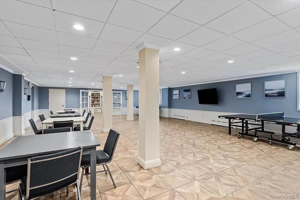 #7 photo, 700 Shore Road, Long Beach , NY 11561