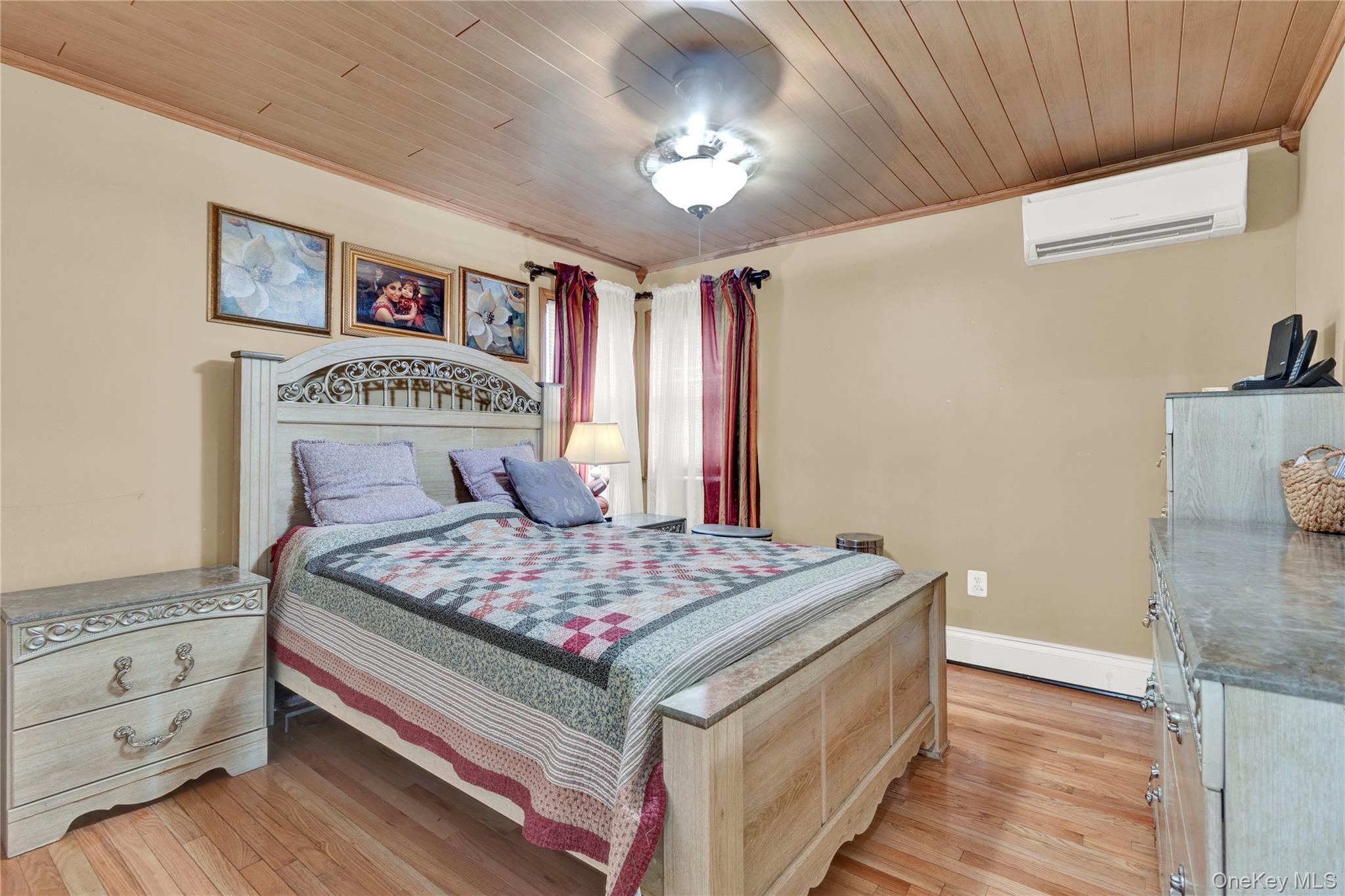 #16 photo, 171 Cottage Boulevard, Hicksville , NY 11801