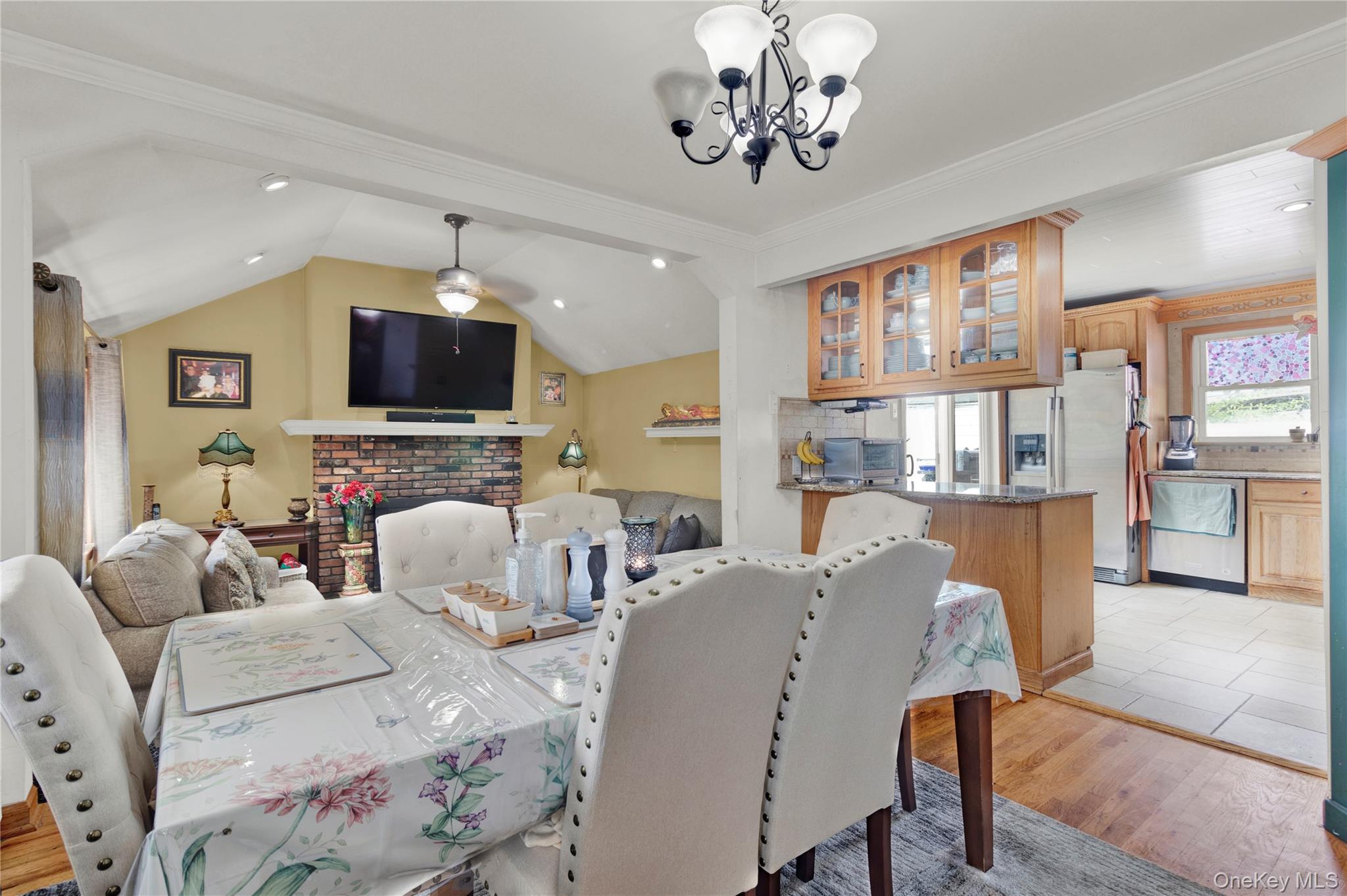 #7 photo, 171 Cottage Boulevard, Hicksville , NY 11801