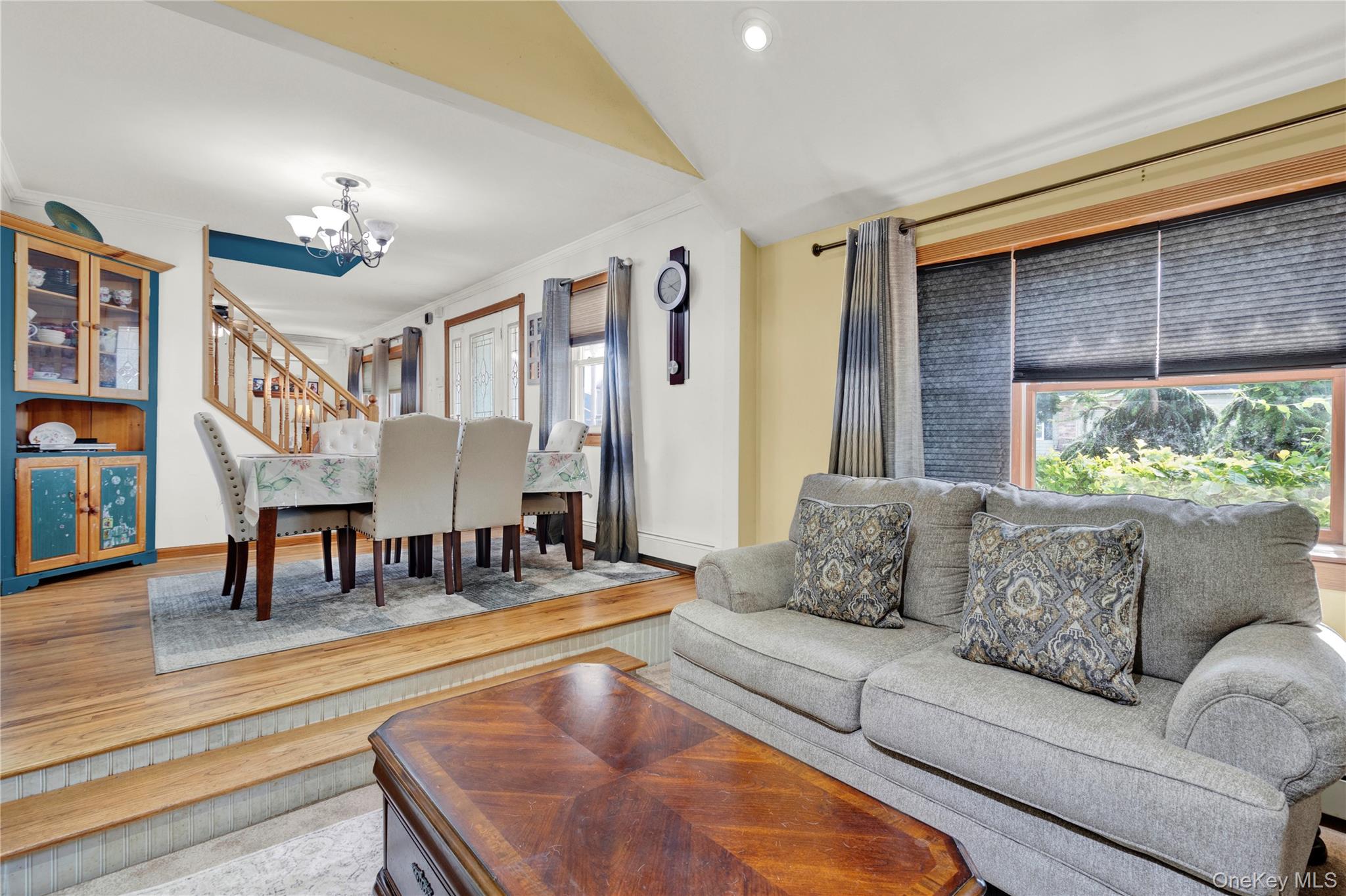 #8 photo, 171 Cottage Boulevard, Hicksville , NY 11801