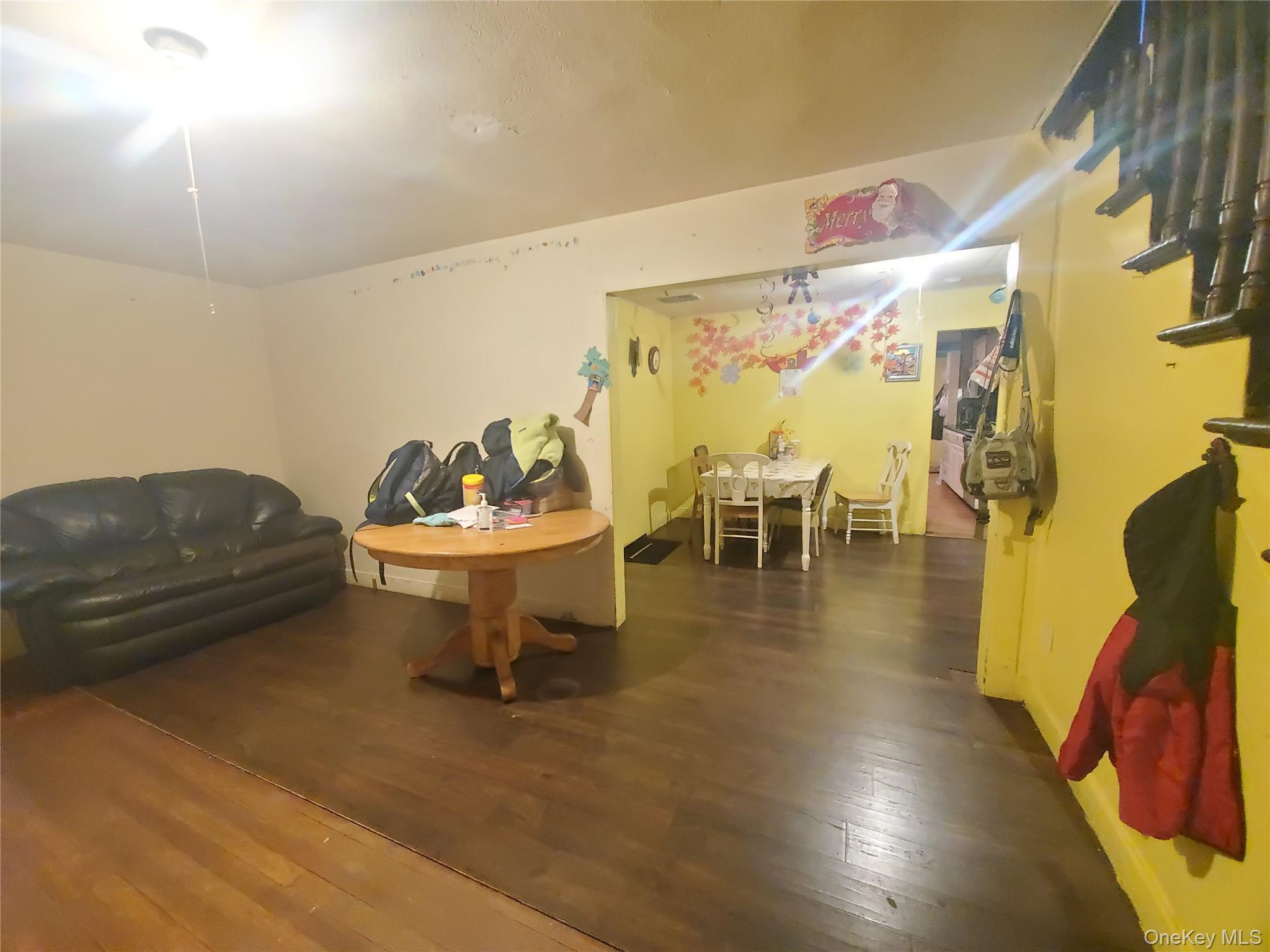 #3 photo, 418-420 Lincoln Street, Riverhead , NY 11901