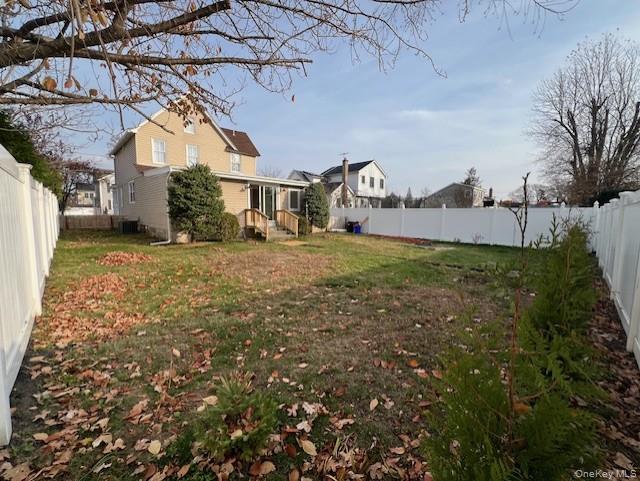 #20 photo, 349 N 4th Street, Lindenhurst , NY 11757