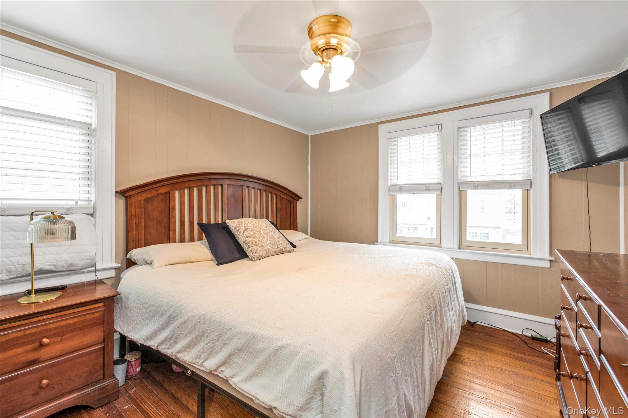 #10 photo, 100 Nassau Avenue, Malverne , NY 11565