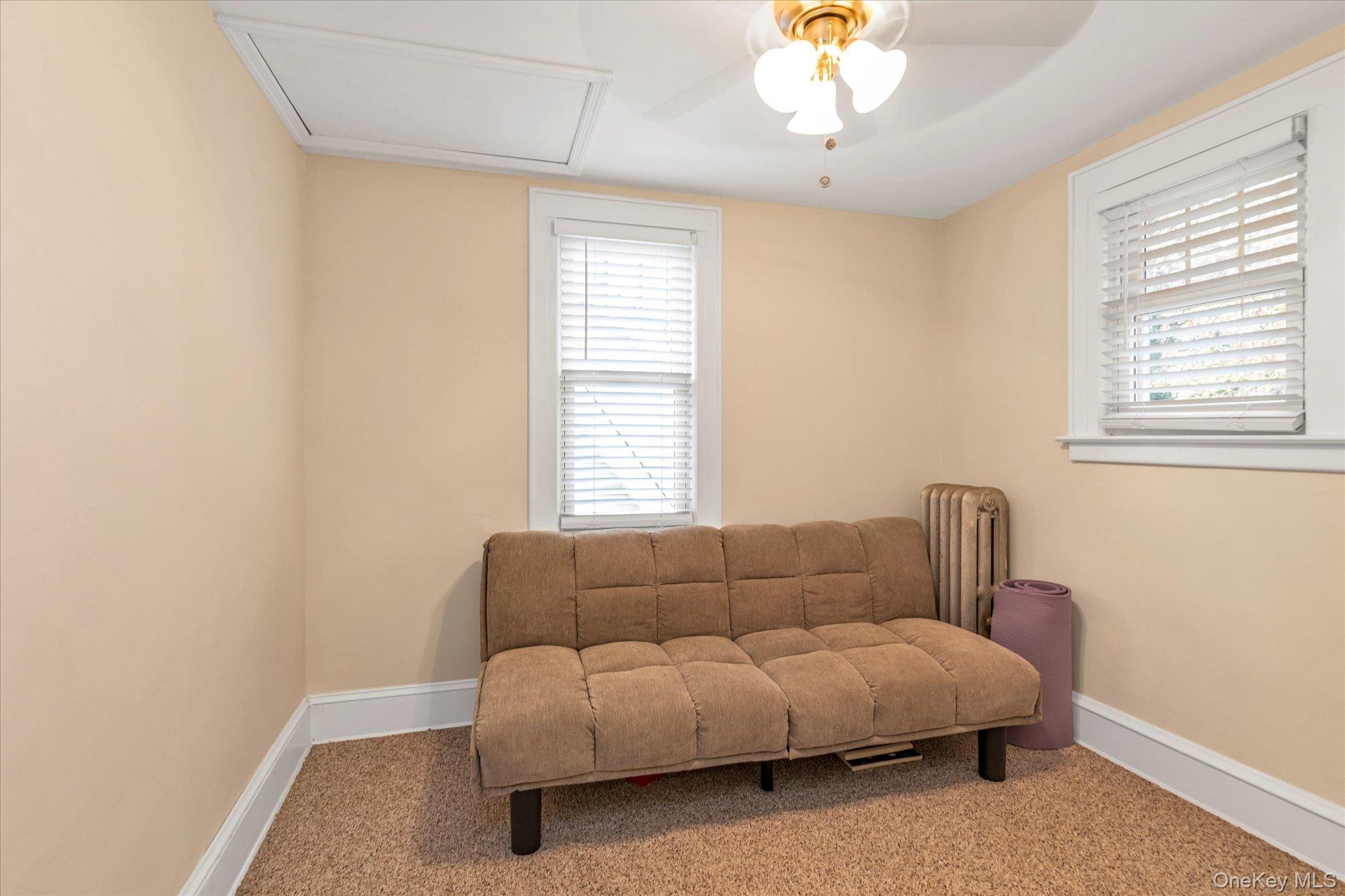 #12 photo, 100 Nassau Avenue, Malverne , NY 11565