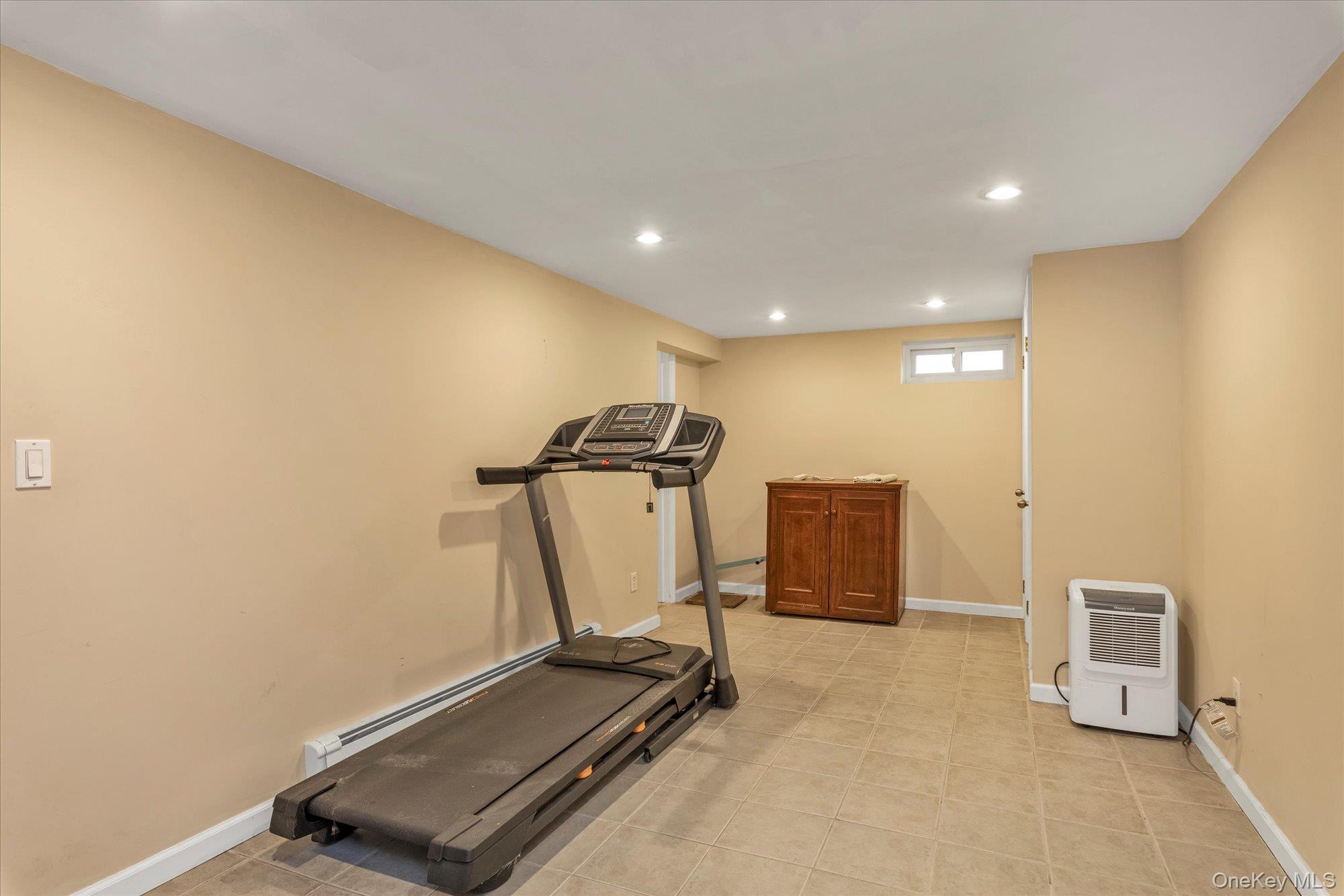 #15 photo, 100 Nassau Avenue, Malverne , NY 11565