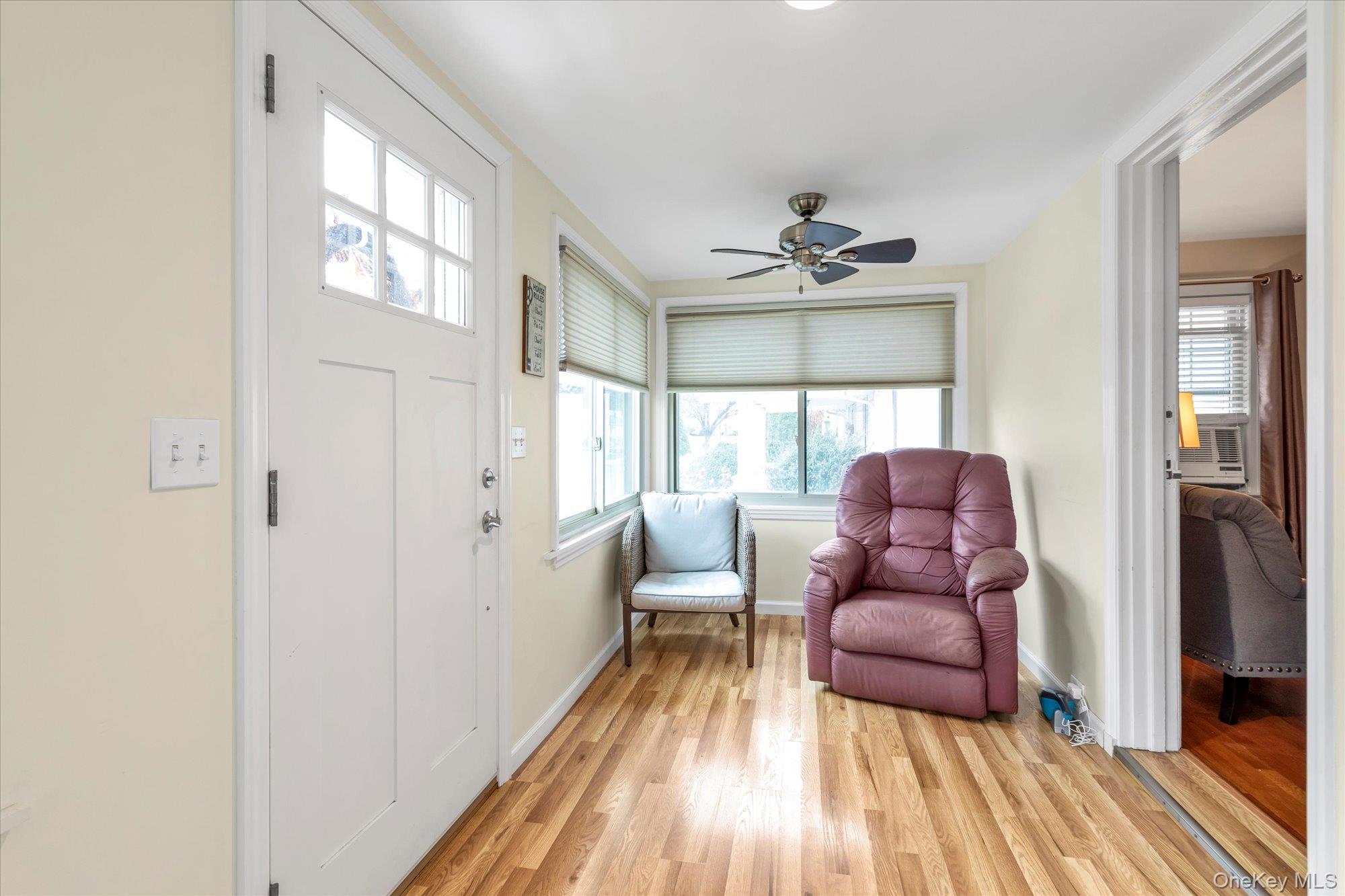 #2 photo, 100 Nassau Avenue, Malverne , NY 11565