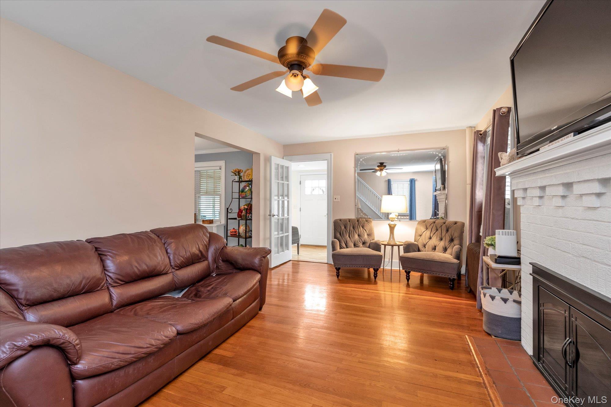 #3 photo, 100 Nassau Avenue, Malverne , NY 11565