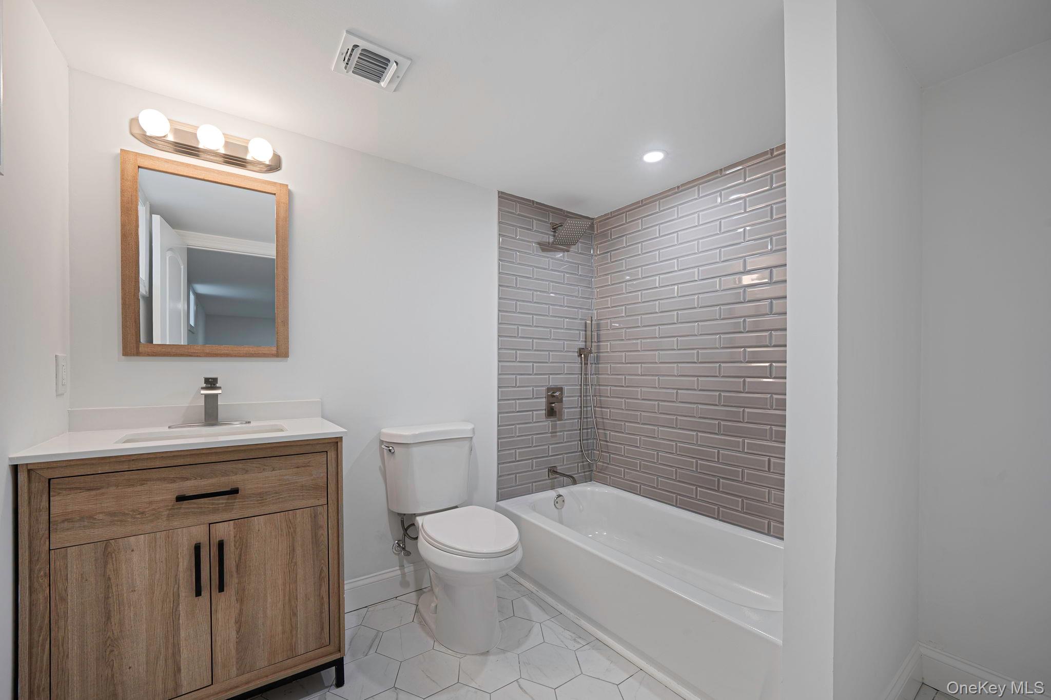 #3 photo, 215 W Marie Street, Hicksville , NY 11801