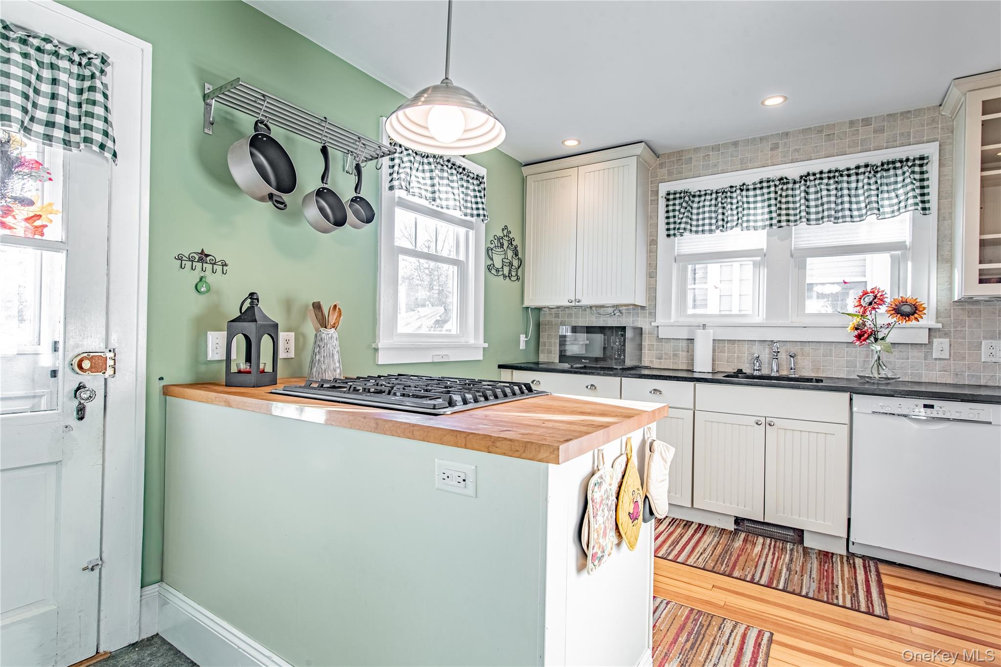 #5 photo, 195 Hooker Avenue, Poughkeepsie , NY 12603