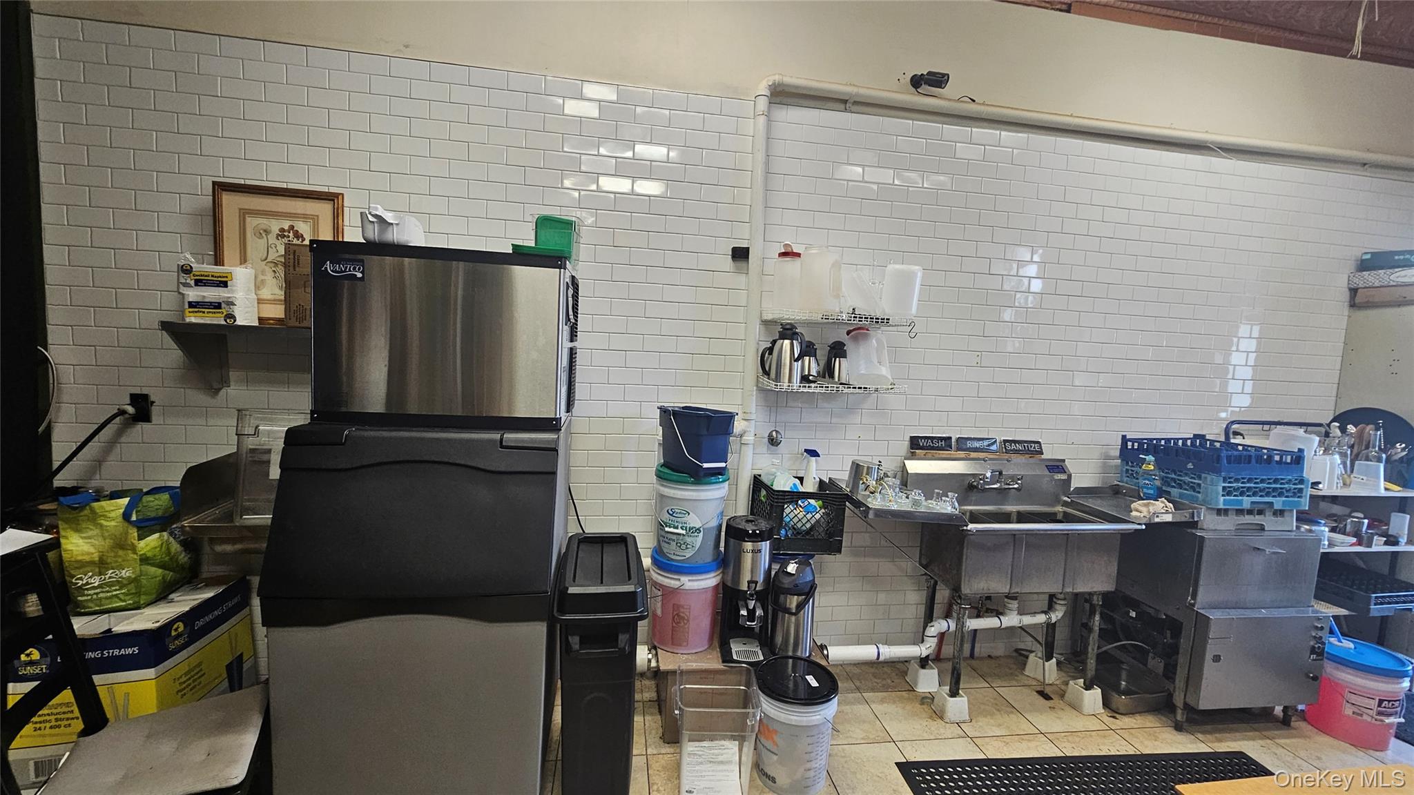 #11 photo, 342 New York Avenue, Huntington , NY 11743