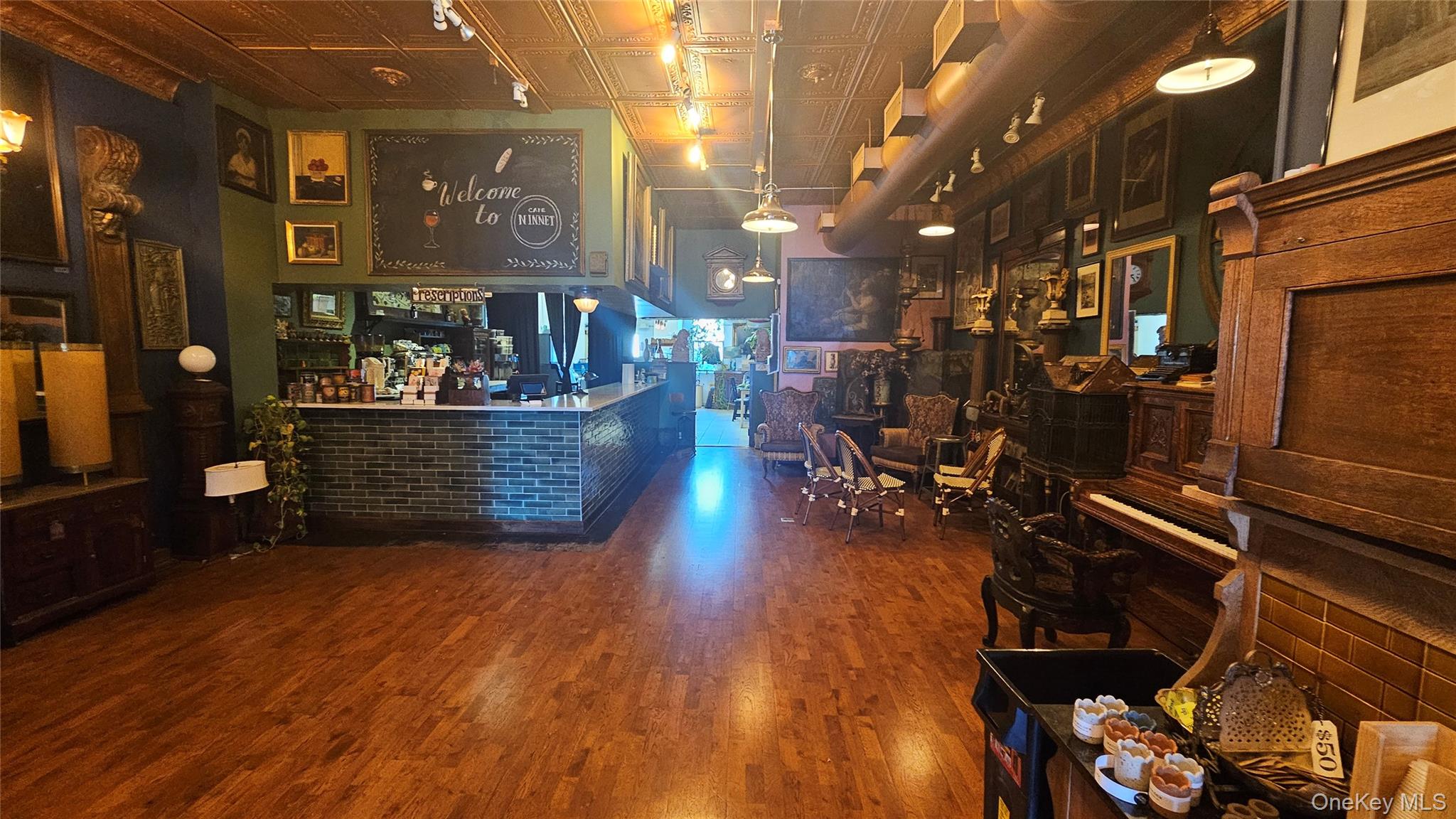 #4 photo, 342 New York Avenue, Huntington , NY 11743