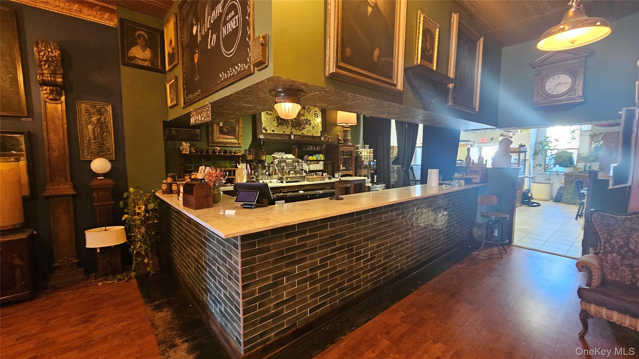 #9 photo, 342 New York Avenue, Huntington , NY 11743