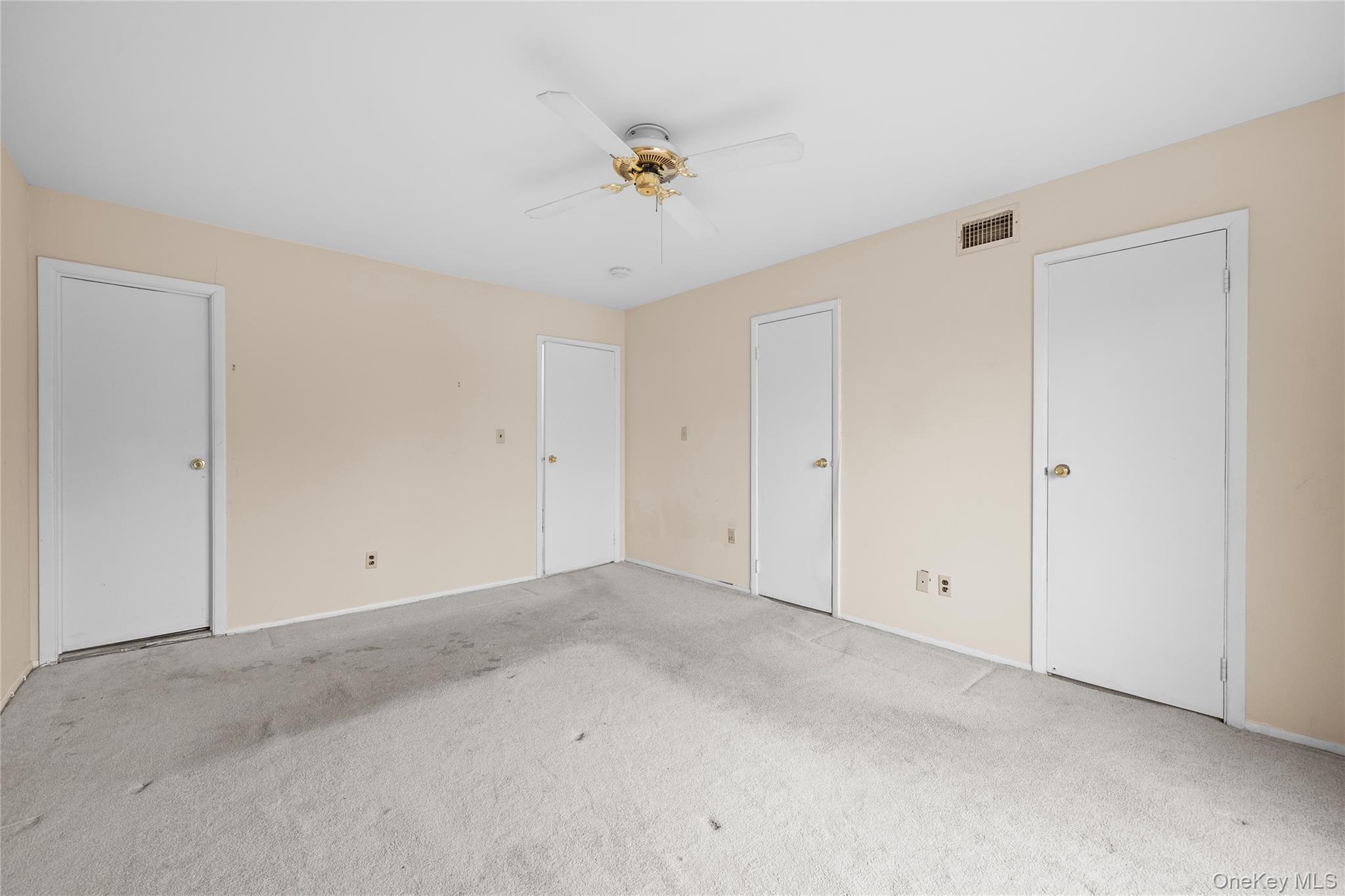 #18 photo, 64 Stanford Court, Wantagh , NY 11793