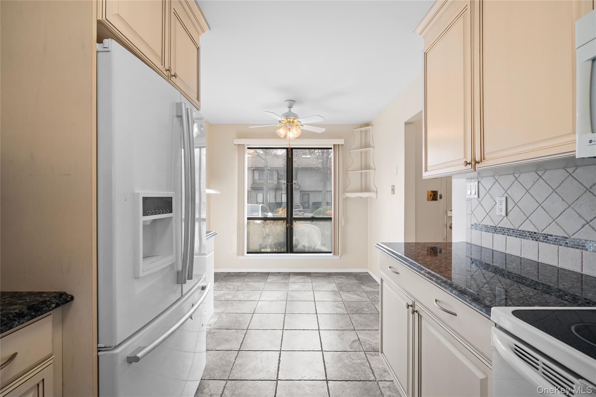 #5 photo, 64 Stanford Court, Wantagh , NY 11793