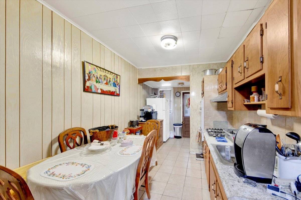 #15 photo, 1238 Colgate Ave, برونكس Bronx , NY 10472