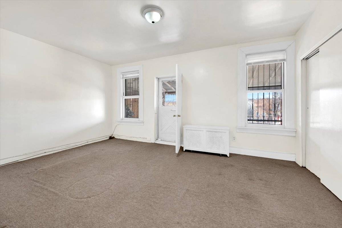 #6 photo, 1238 Colgate Ave, برونكس Bronx , NY 10472