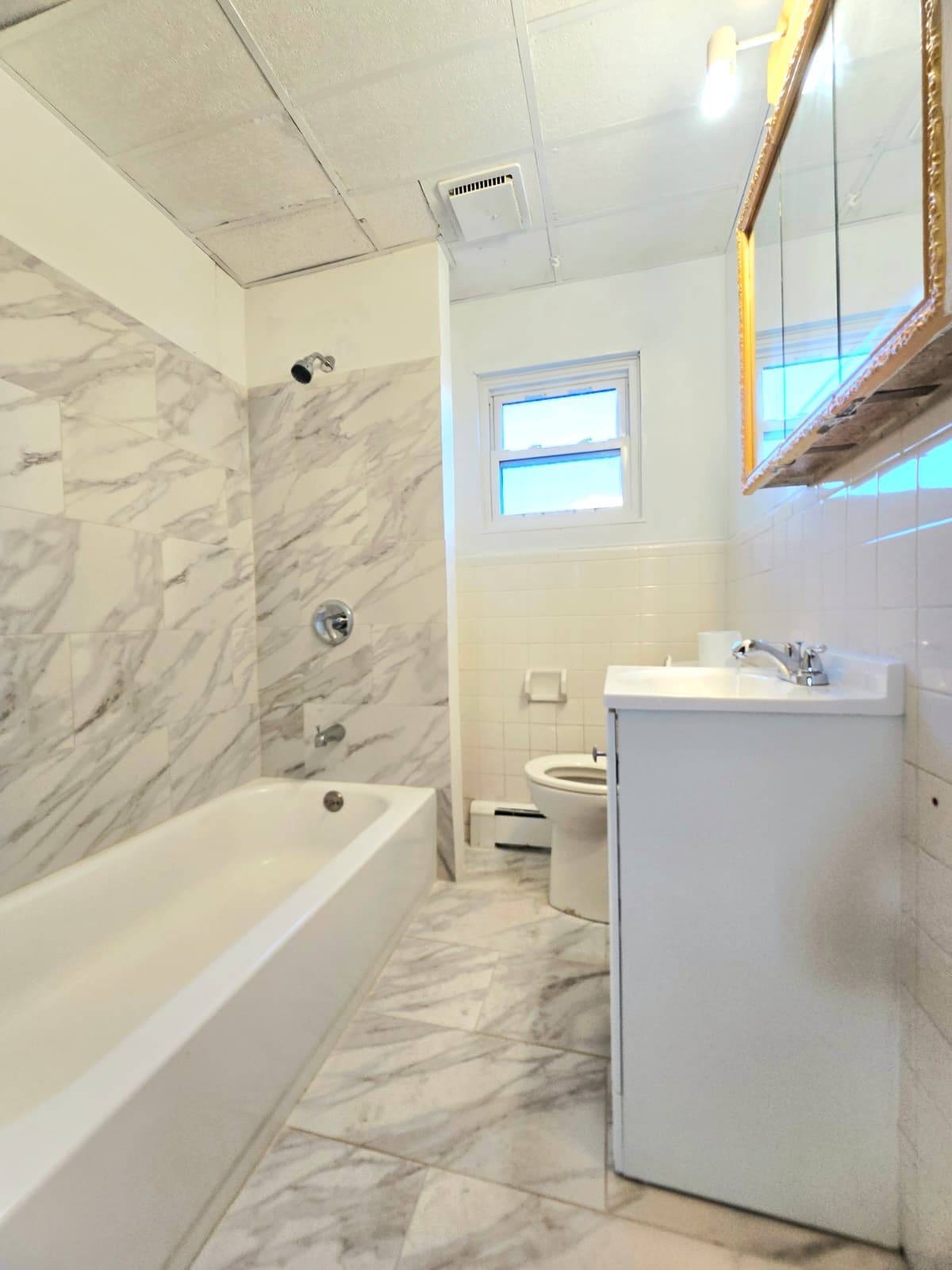 #16 photo, 401 WILLOW ST, Vestal , NY 13850